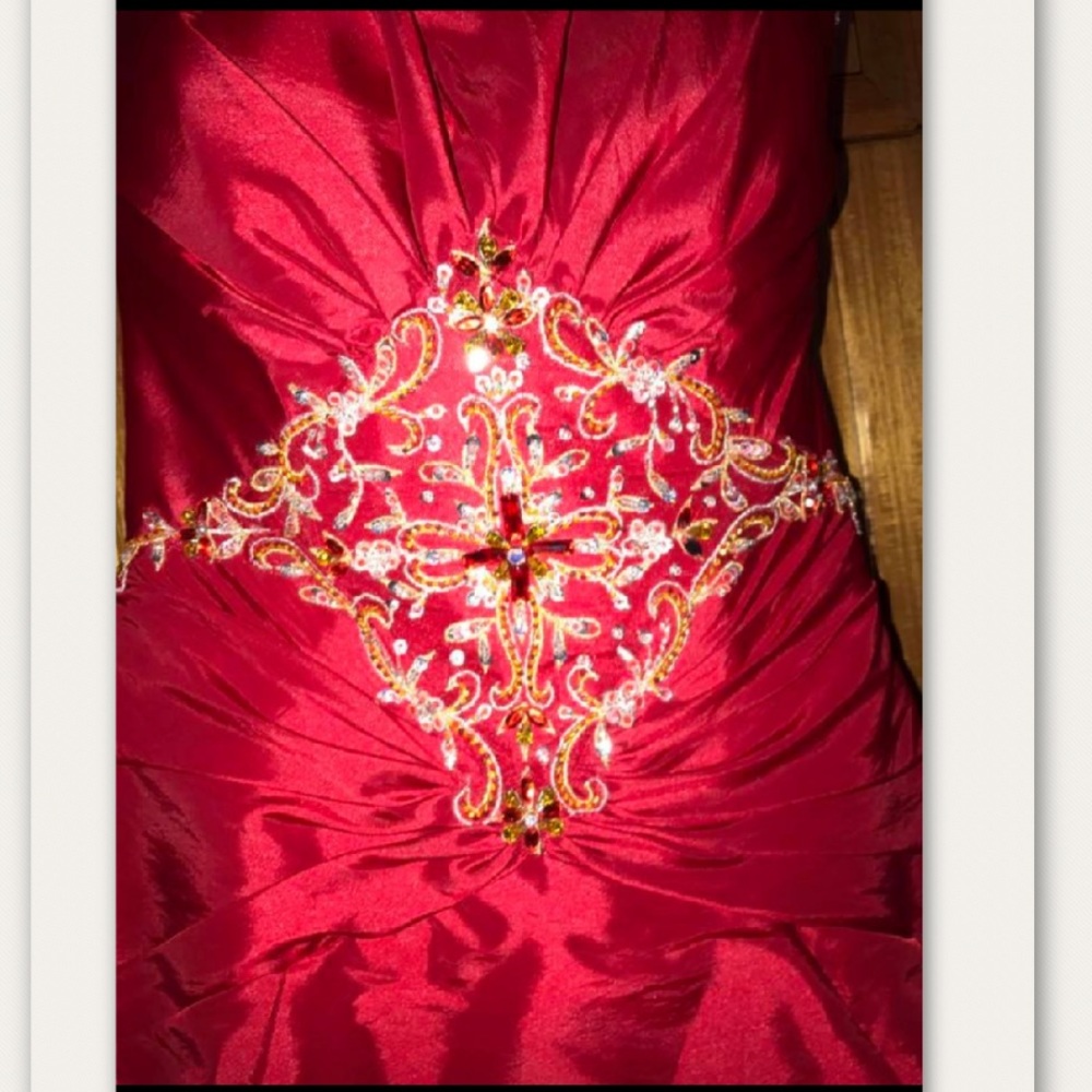 Stunning Tiffany beaded Red Strapless Dress - Picture 3 of 7